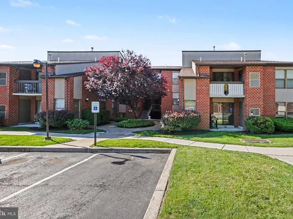 1210 Hampton Hill Ct E, Harrisburg, PA 17111