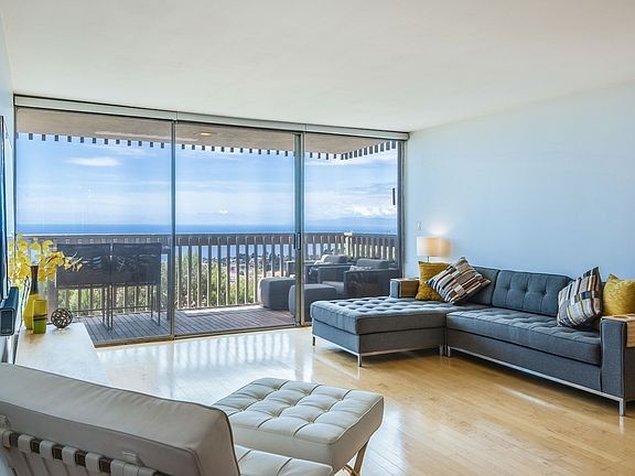 2nd image of 6542 Ocean Crest Dr APT C102