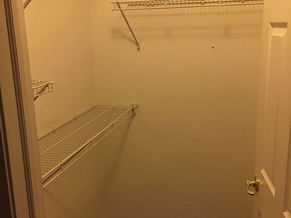 3rd image of 14369 Vauxhall Dr