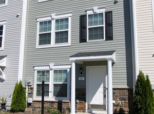 18 Chillingham Ct, Martinsburg, WV 25405