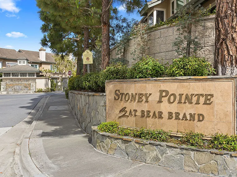 25 Stoney Point — Photo 17