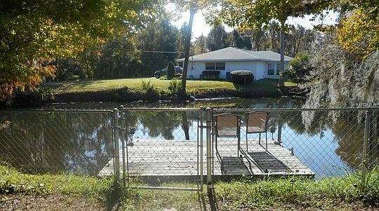 3rd image of 5 S Canal Dr