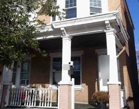 1017 W Lafayette St photo 1