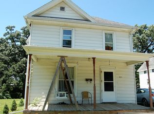 221 Avenue C, Rochelle, IL 61068