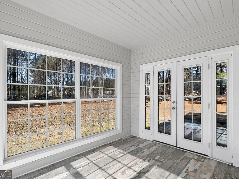 1136 Mason Lee Ave — Photo 32