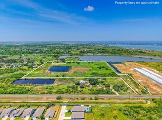 420 Milton Harrel Ln, Rockport, TX 78382