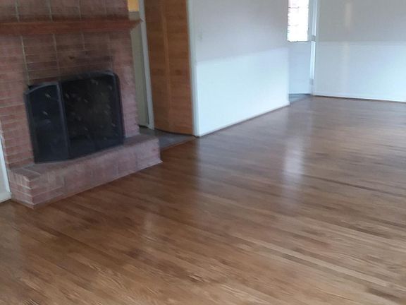 3rd image of 11534 Green Valley Dr