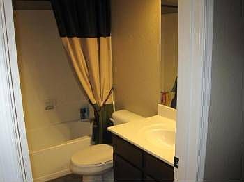 4th image of 1200 E Bradstock Way