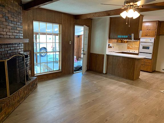 4th image of 1810 Cheryl Ln