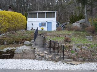 347 W Wakefield Blvd, Winsted, CT 06098