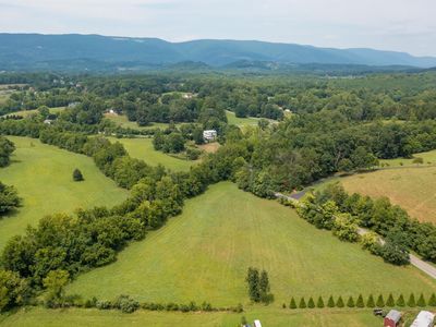 Ennis Mountain Rd, Afton, VA, 22920