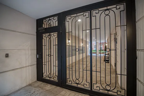 Rented by Sky Management | media 59