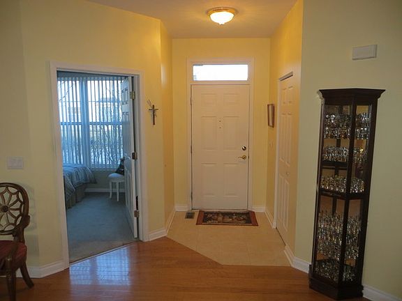 5th image of 2016 Carillon Dr