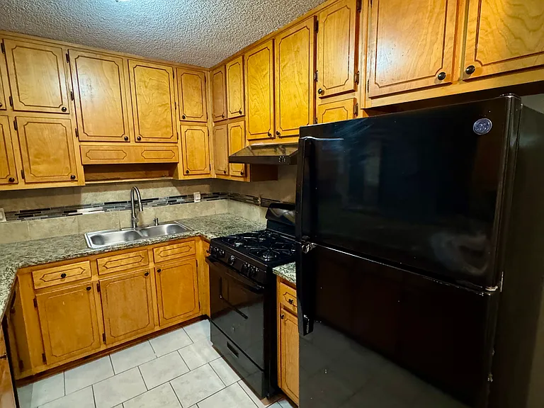 170 Chesapeake Dr — Photo 6