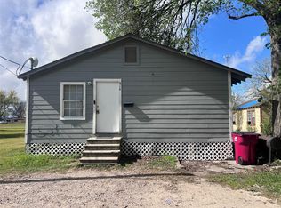 814 Sun St, Boling, TX 77420