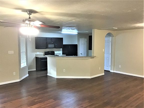 4th image of 21622 Nella Cir