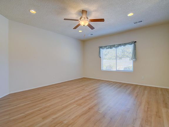 5th image of 9512 Sandstone Rim Dr NW