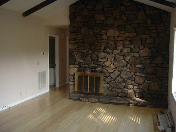 2nd image of 725 Albar Dr