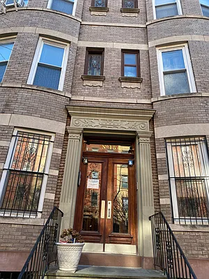 Rented by Farran & Associates | media 28