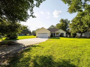 103 N Academy St, Richlands, NC 28574