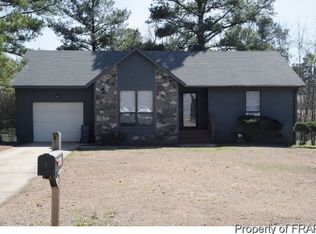 867 Danish Dr, Fayetteville, NC 28303