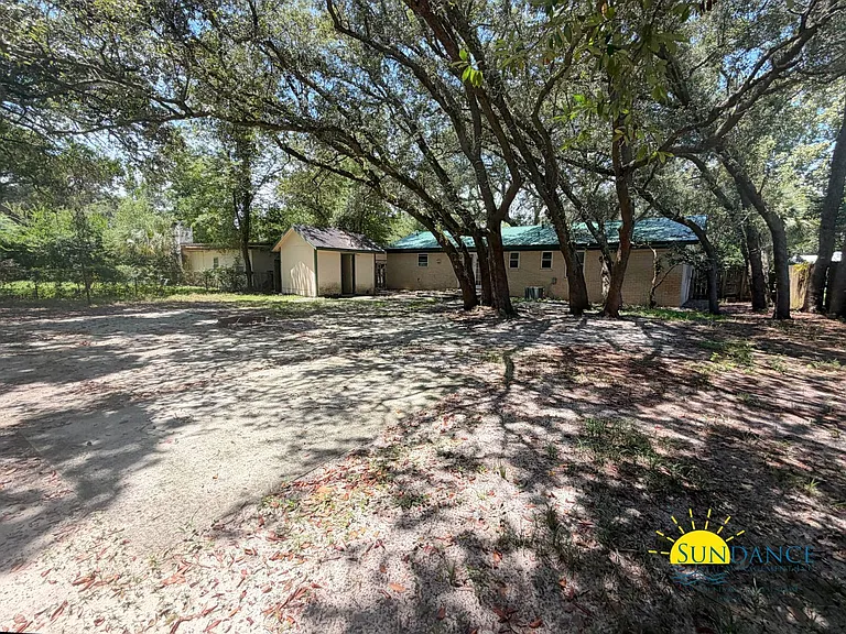 210 Buck Dr NE — Photo 16