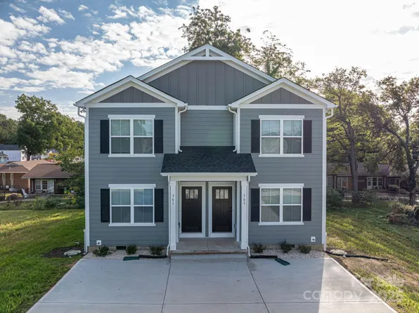 361 S Center St, Hickory, NC 28602