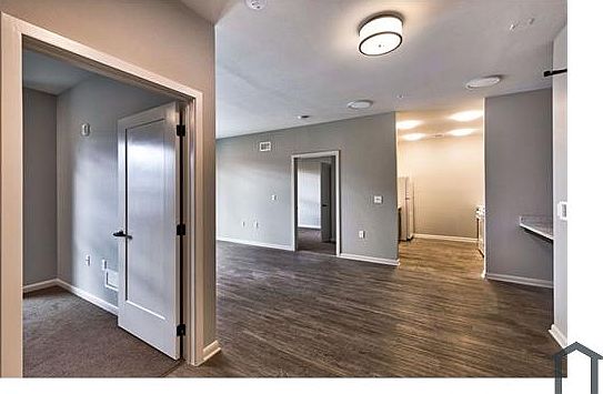 2nd image of 14401 Woodmere Ct #0