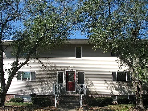 601 Mitchell Ct APT B photo 1