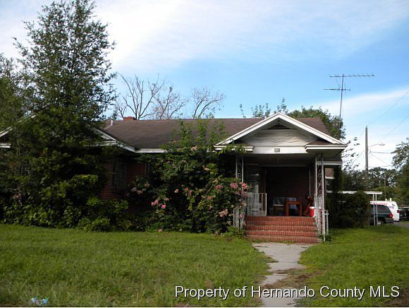 1st image of 801 W Columbus Dr