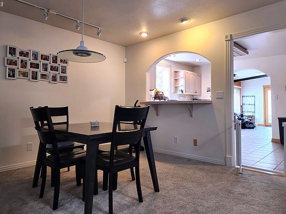 3rd image of 13627 E Kentucky Pl
