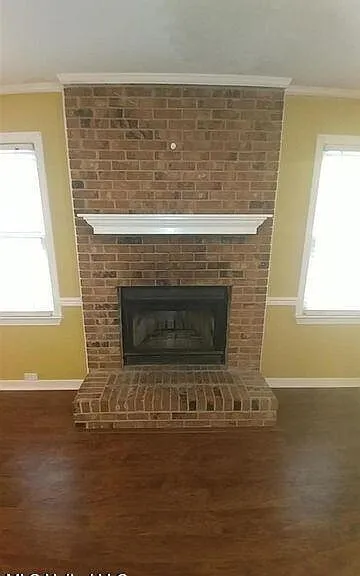 122 Amberwood Dr — Photo 4