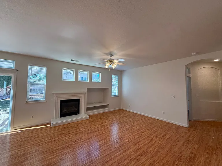 3904 Crescendo Ln — Photo 19