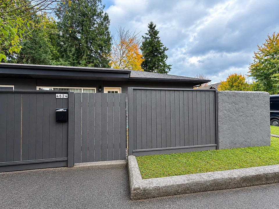 **Free First Month's Rent** Updated Two Bedroom In Reed Neighborhood W/ Private Fenced Front Pati...