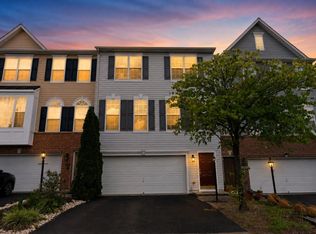 2347 Battery Hill Cir, Woodbridge, VA 22191