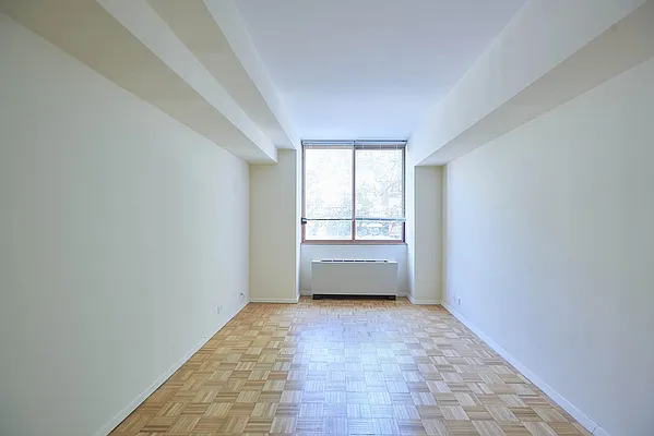 Sold by NY Home & Living Inc. | media 7