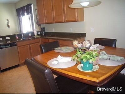3rd image of 6697 Sutro Heights Ln