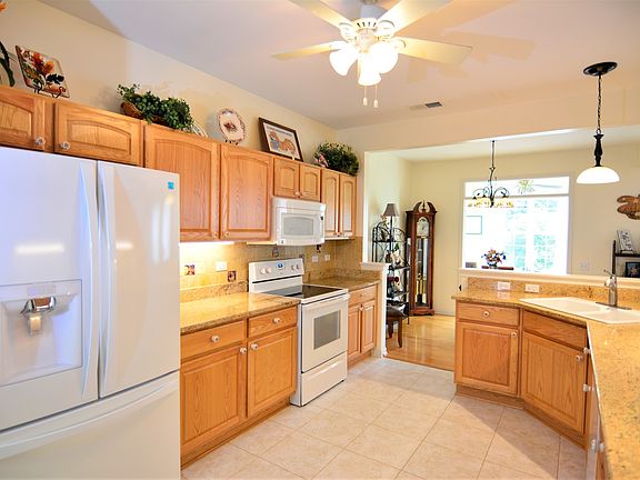 3rd image of 308 Prideland Dr