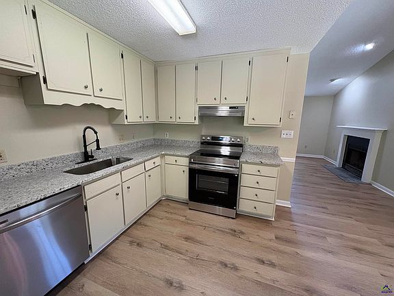 2nd image of 291 Jefferson Park Dr