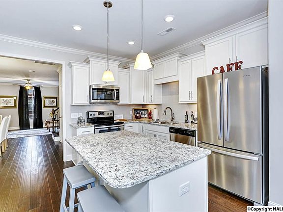 5th image of 7 Biltmore Dr NW