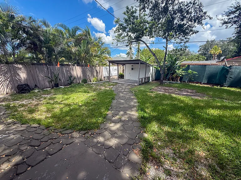 5627 Simms St — Photo 15