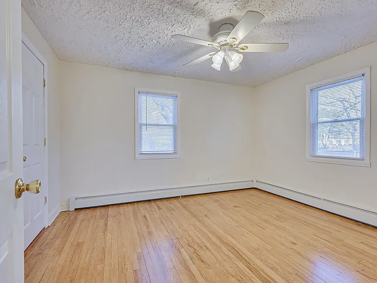 551 Main St #A — Photo 9