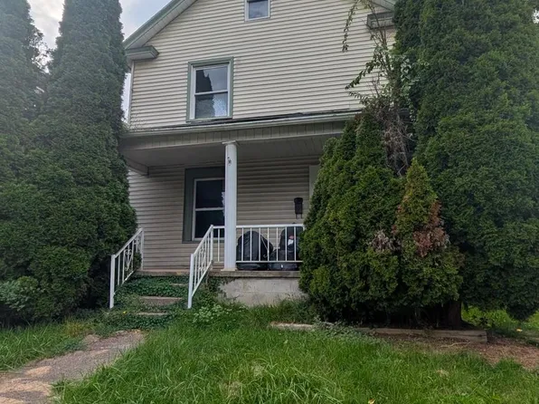 1104 Agnew St, New Castle, PA 16101