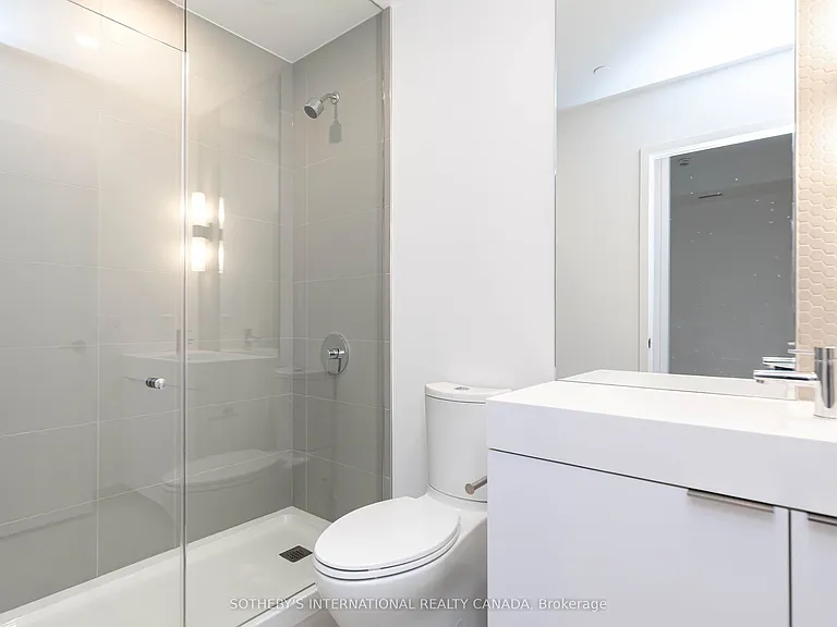 33 Helendale Ave #403 — Photo 21