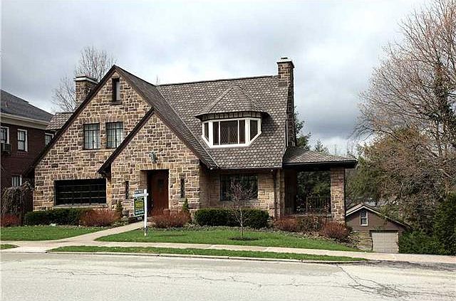 1st image of 568 N Maple Ave