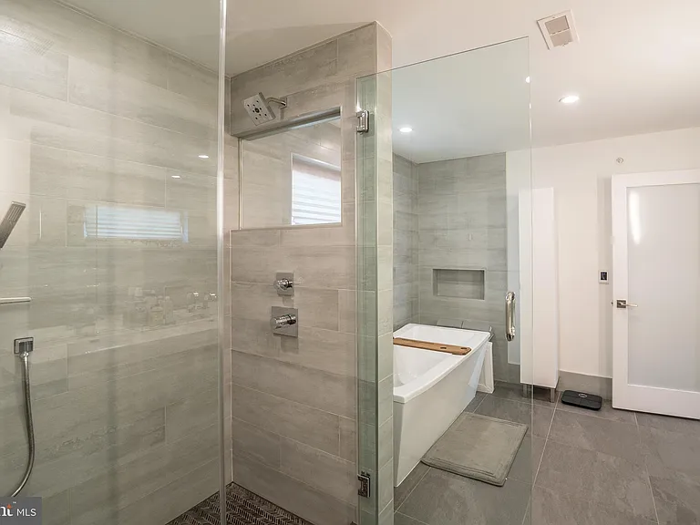 1343 S Garnet St — Photo 28