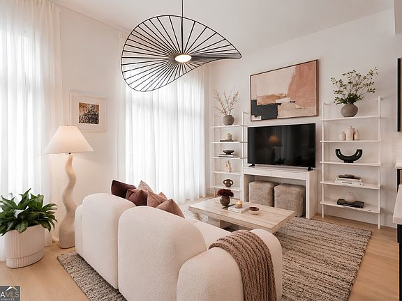 5th image of 567 Ponce De Leon Ave #510