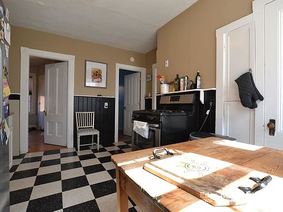 11 Frederika St. #1 Boston - Dorchester Shared Unit Photo 4