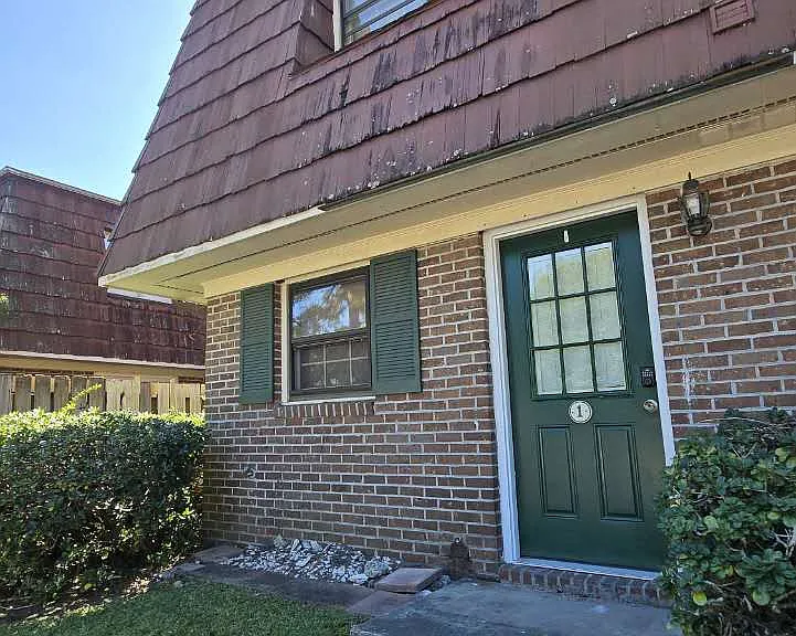 1025 Carolina Rd — Photo 3