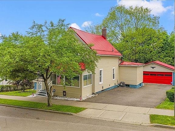 5th image of 133 Gaylord St